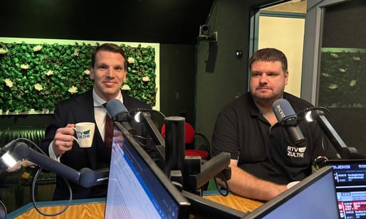 Minister Gouke Moes met Bert Flonk