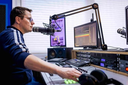 Presenteren_van_een_lokaal_radioprogramma